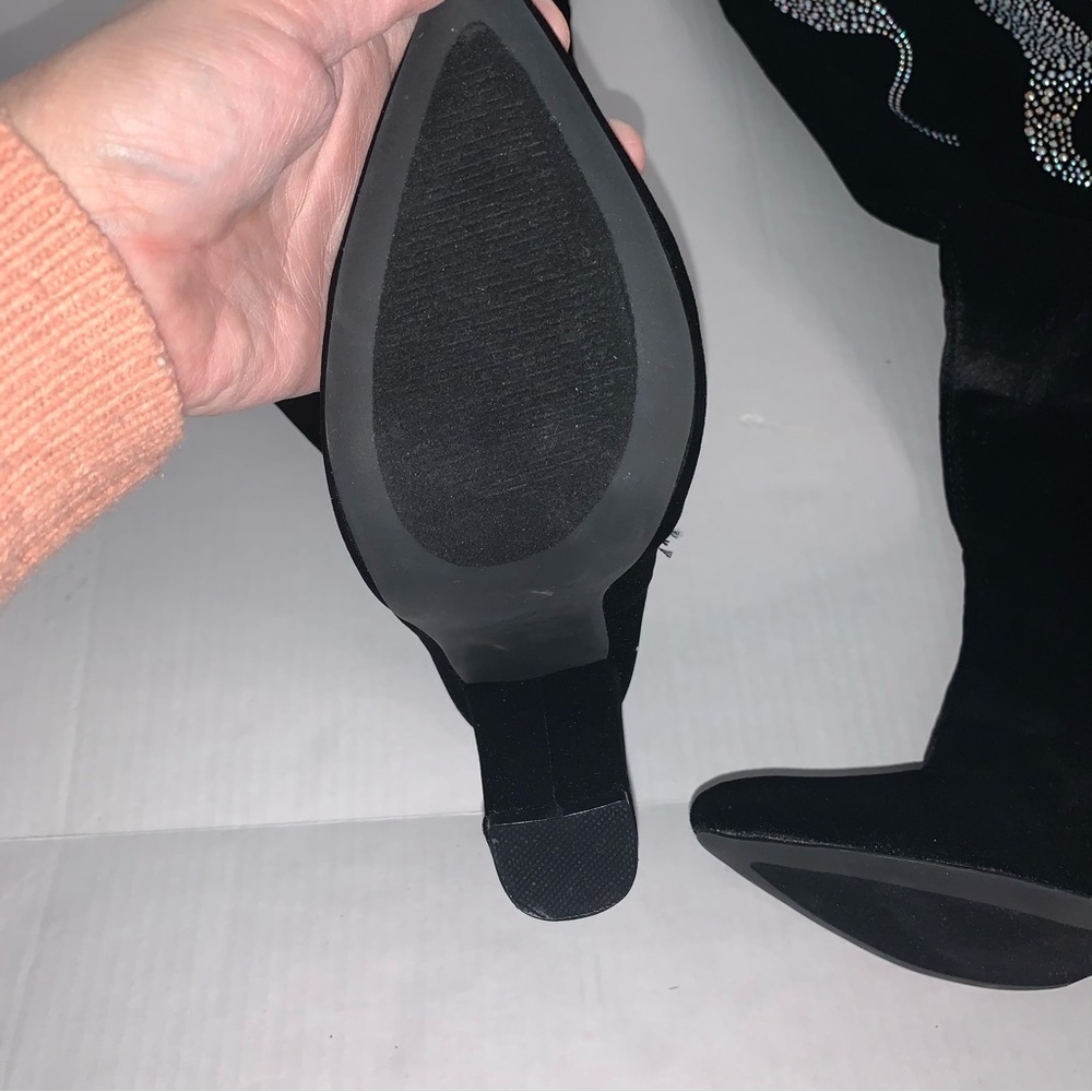 Cape Robbin Black Velvet Tall Boots NIB - Picture 6 of 8